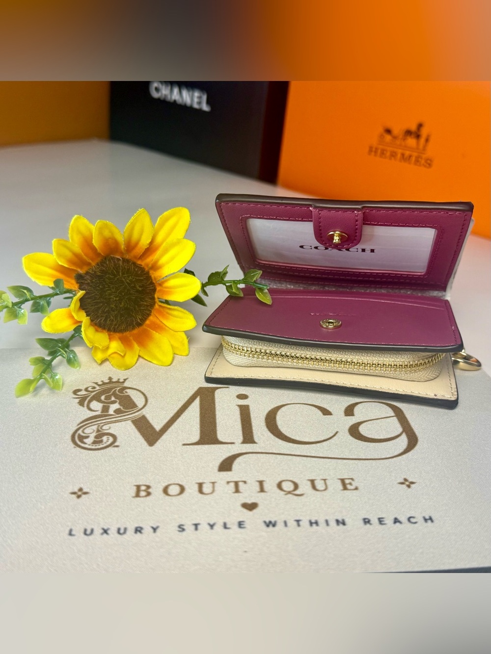 🆕COACH Tan Compact Wallet MSRP:$220 - Picture 14 of 15